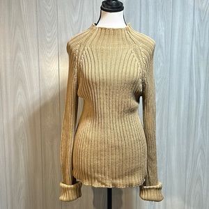 Banana Republic sweater size Medium